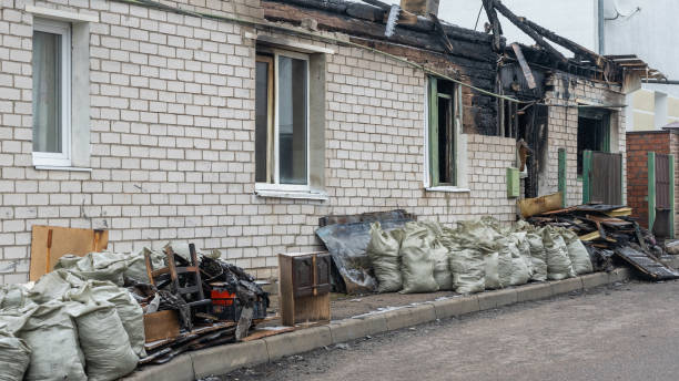 24/7 Emergency Fire Damage Removal experts in Fort Myers, FL